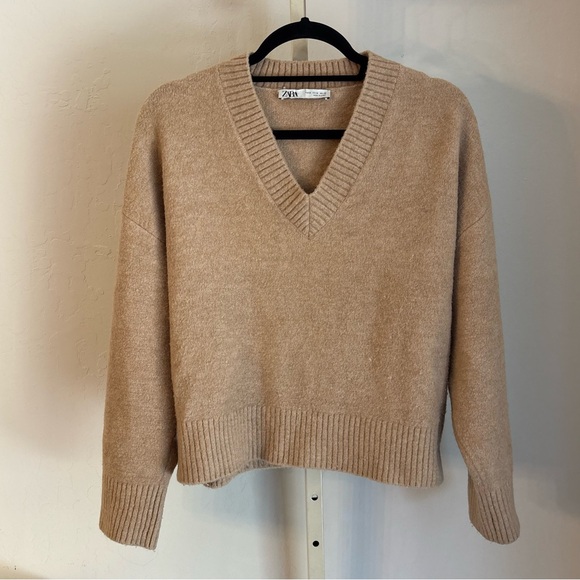 Zara Tan Melange Wool Blend V-neck Pullover Sweater with Ribbed Hem, Medium - Picture 1 of 7